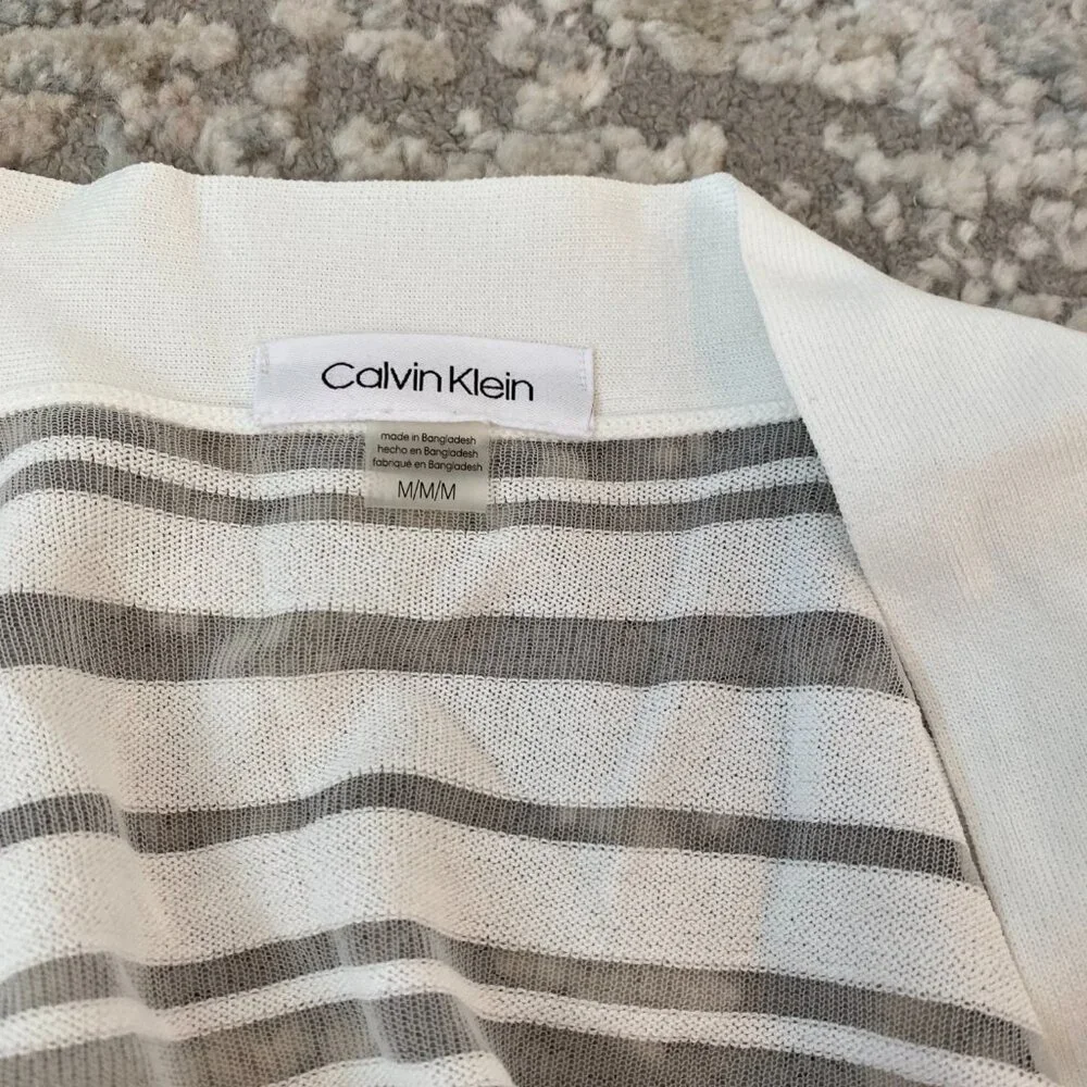 Cropped Cardigan - Picture 4 of 5